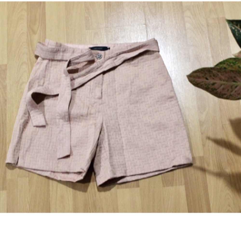 High Wasted Shorts